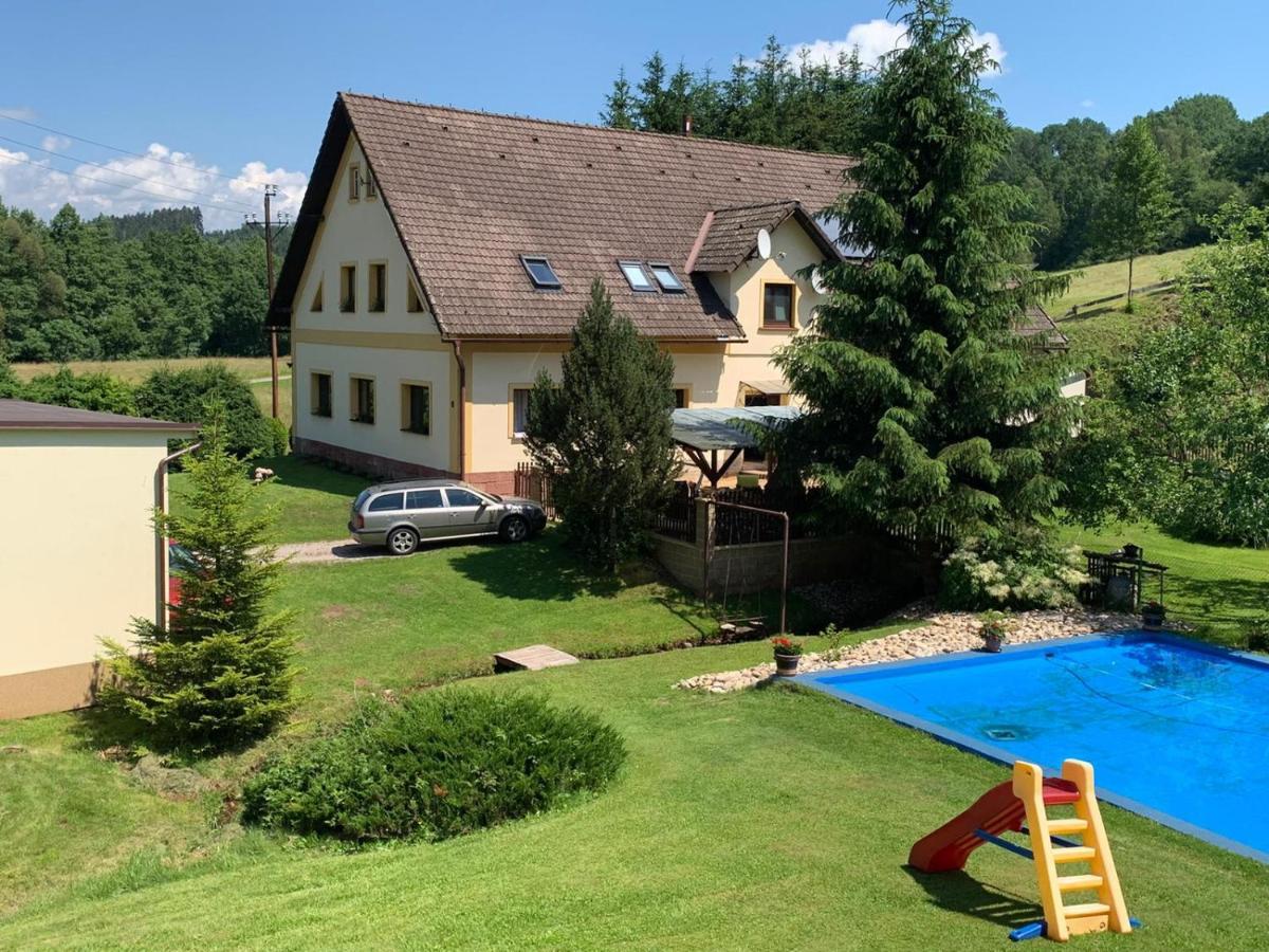 Ubytování Chotěvice Hostinné Exterior foto