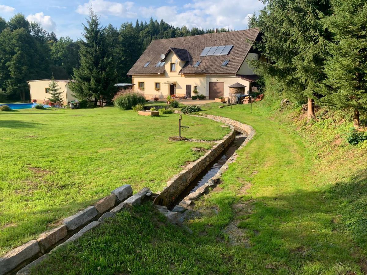 Ubytování Chotěvice Hostinné Exterior foto